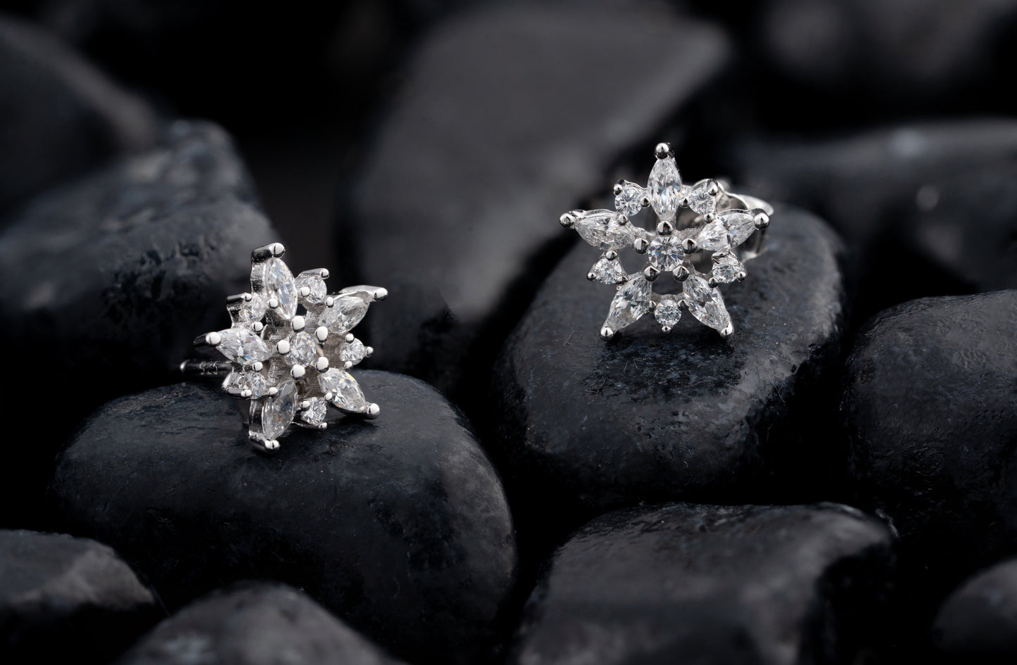 FrostFlare Snowflake Stud