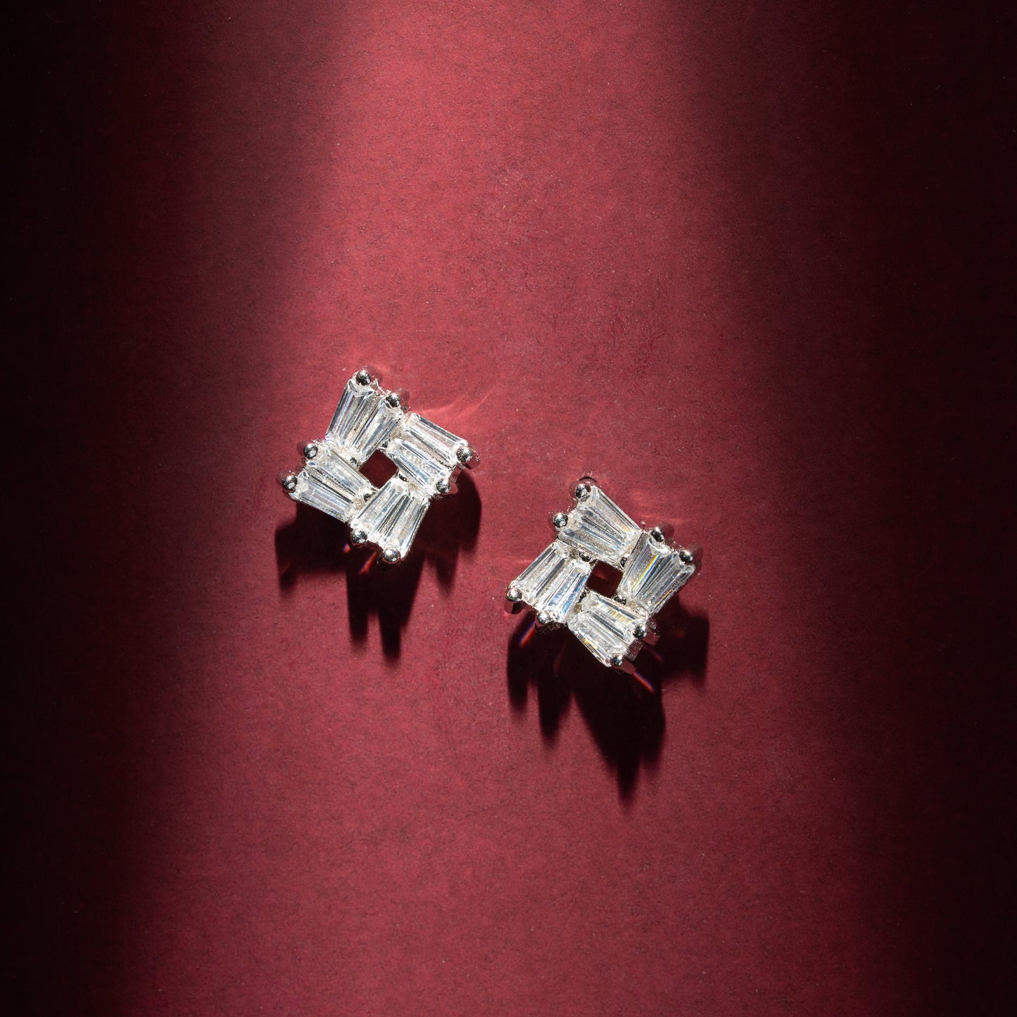 Frostlight Solitaire Stud