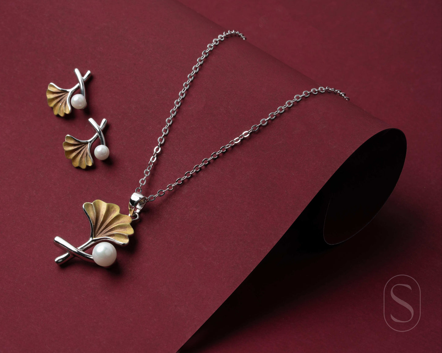 Golden Ginkgo Pearl Pendant