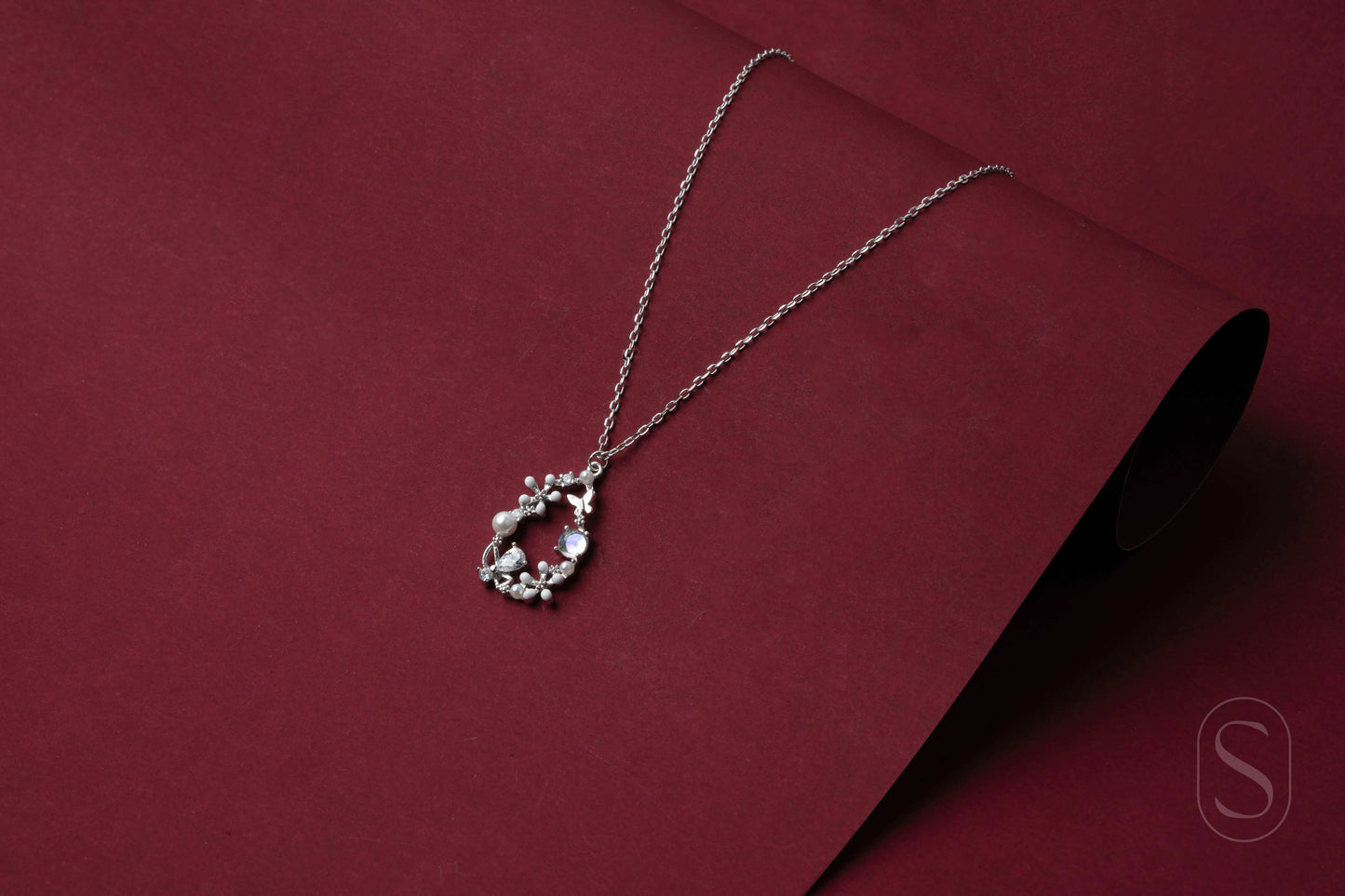Ocean Breeze Floral Pendant