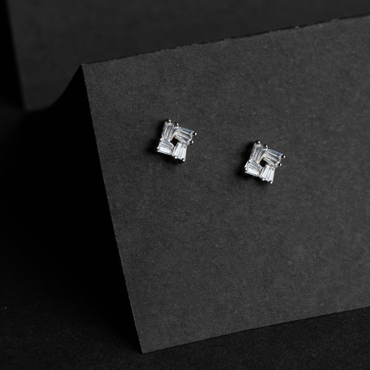 Frostlight Solitaire Stud