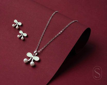 Mint Petal Drop Pendant