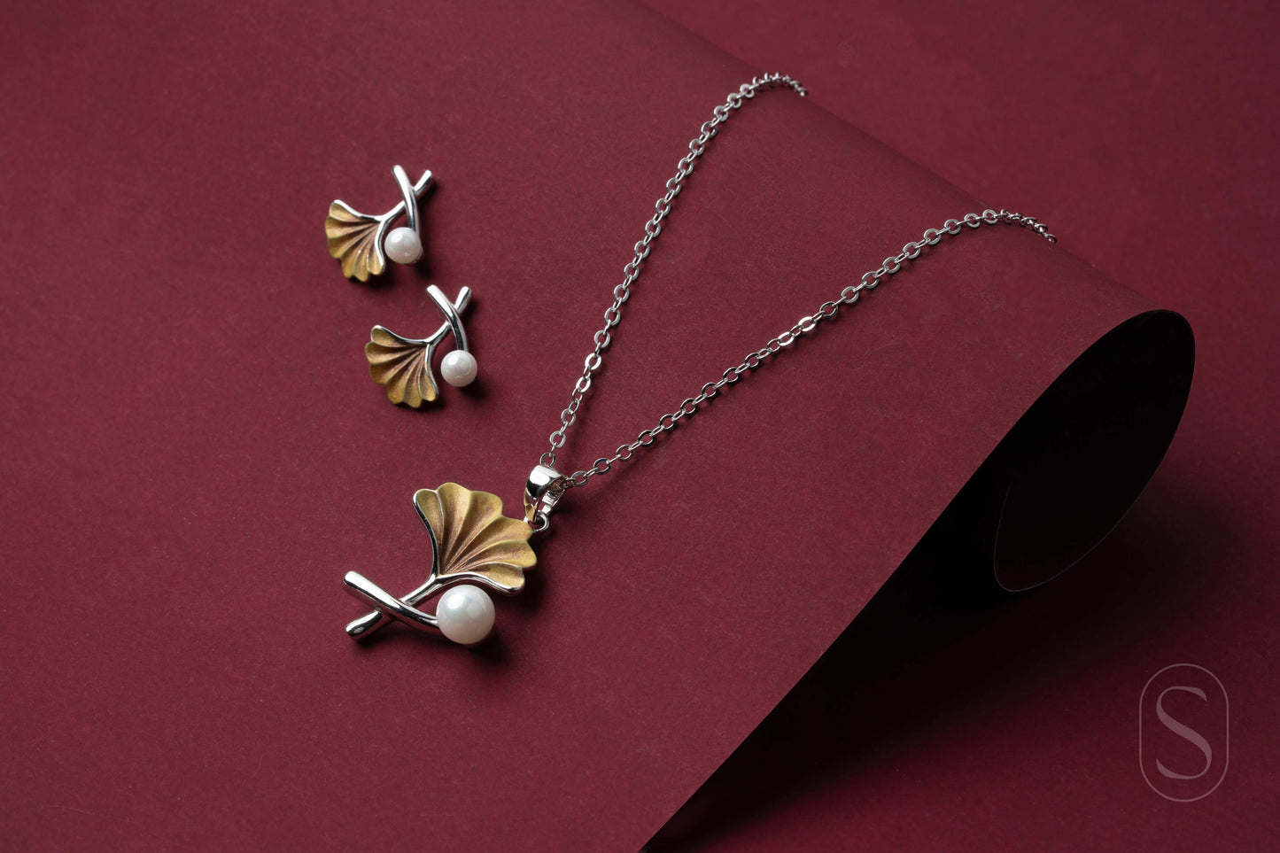 Golden Ginkgo Pearl Pendant