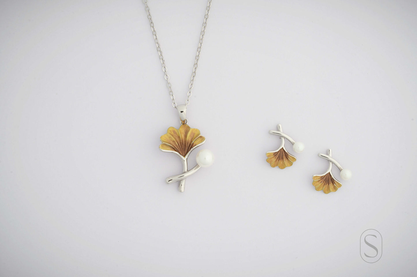 Golden Ginkgo Pearl Pendant