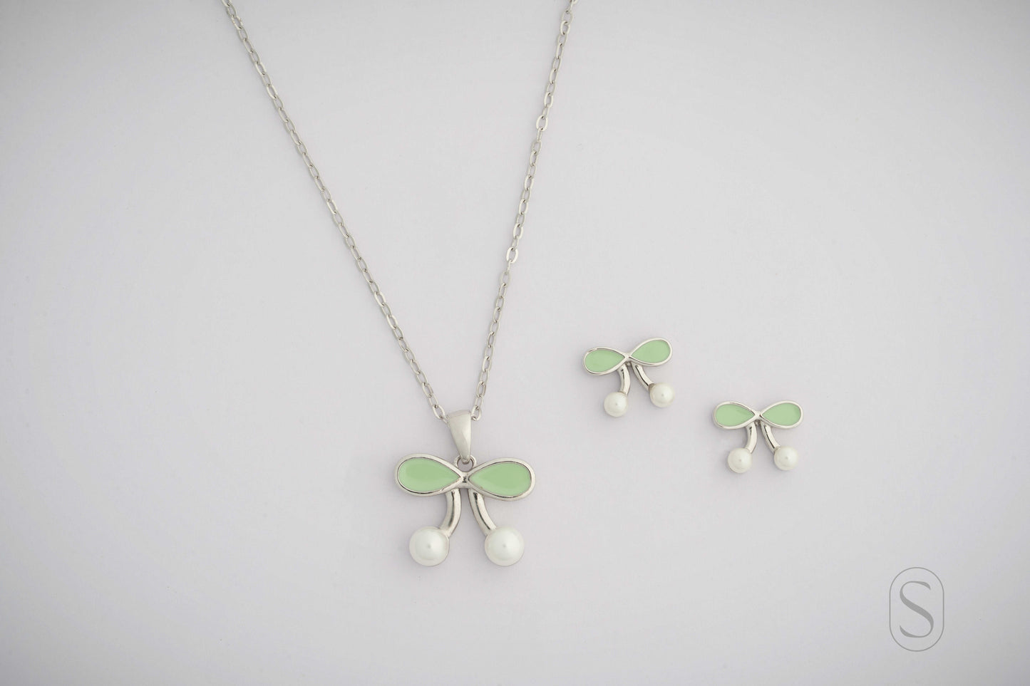 Mint Petal Drop Pendant