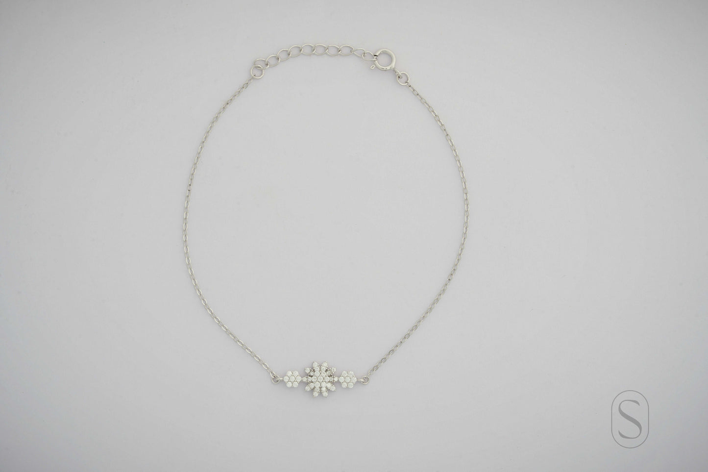 Silver Petal Cluster Delicate Bracelet